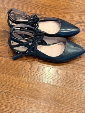 Black Lace-Up Pointed Toe Flats - Women's Casual Ballet Shoes